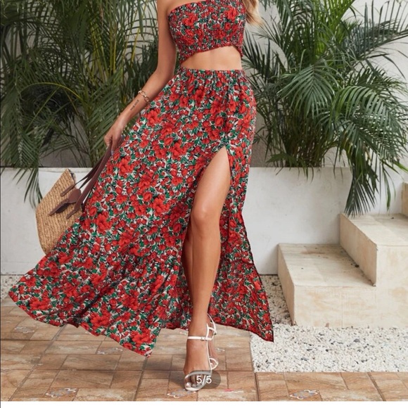 Dresses & Skirts - 2piece floral split thigh skirt outfit